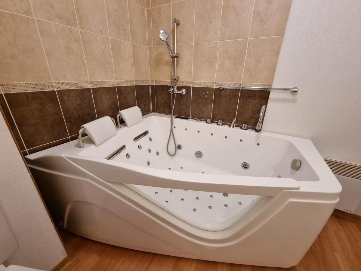 Les Orres 1800 Appartement 4 P Jacuzzi Balneo Prive Vue Piste Piscine Residence Eksteriør billede