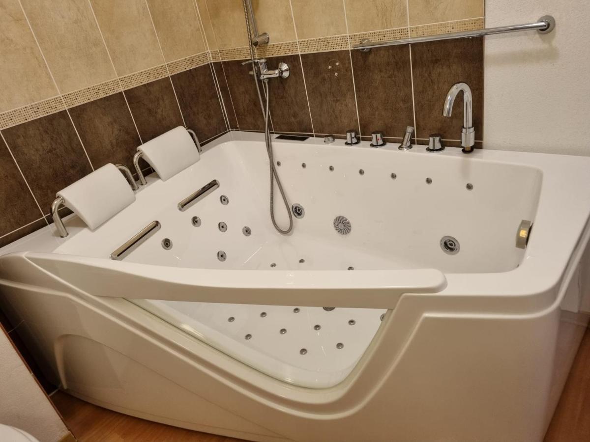 Les Orres 1800 Appartement 4 P Jacuzzi Balneo Prive Vue Piste Piscine Residence Eksteriør billede